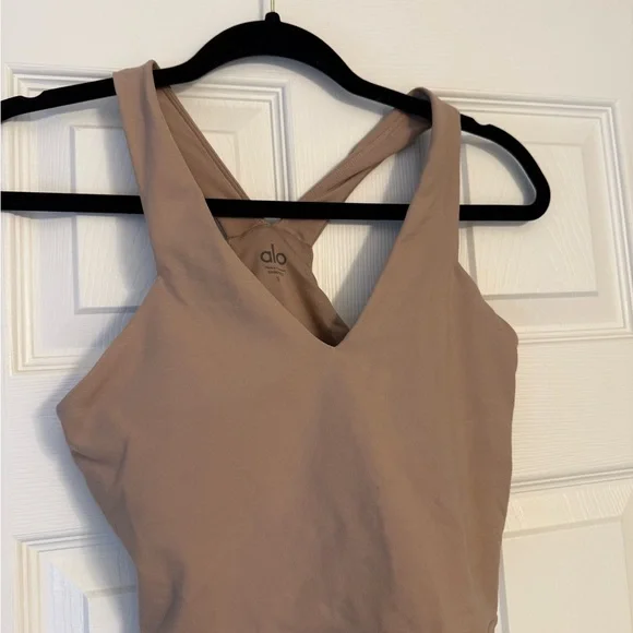 ALO Yoga Real Airbrush cropped tank/bra Size Small - Picture 2 of 3